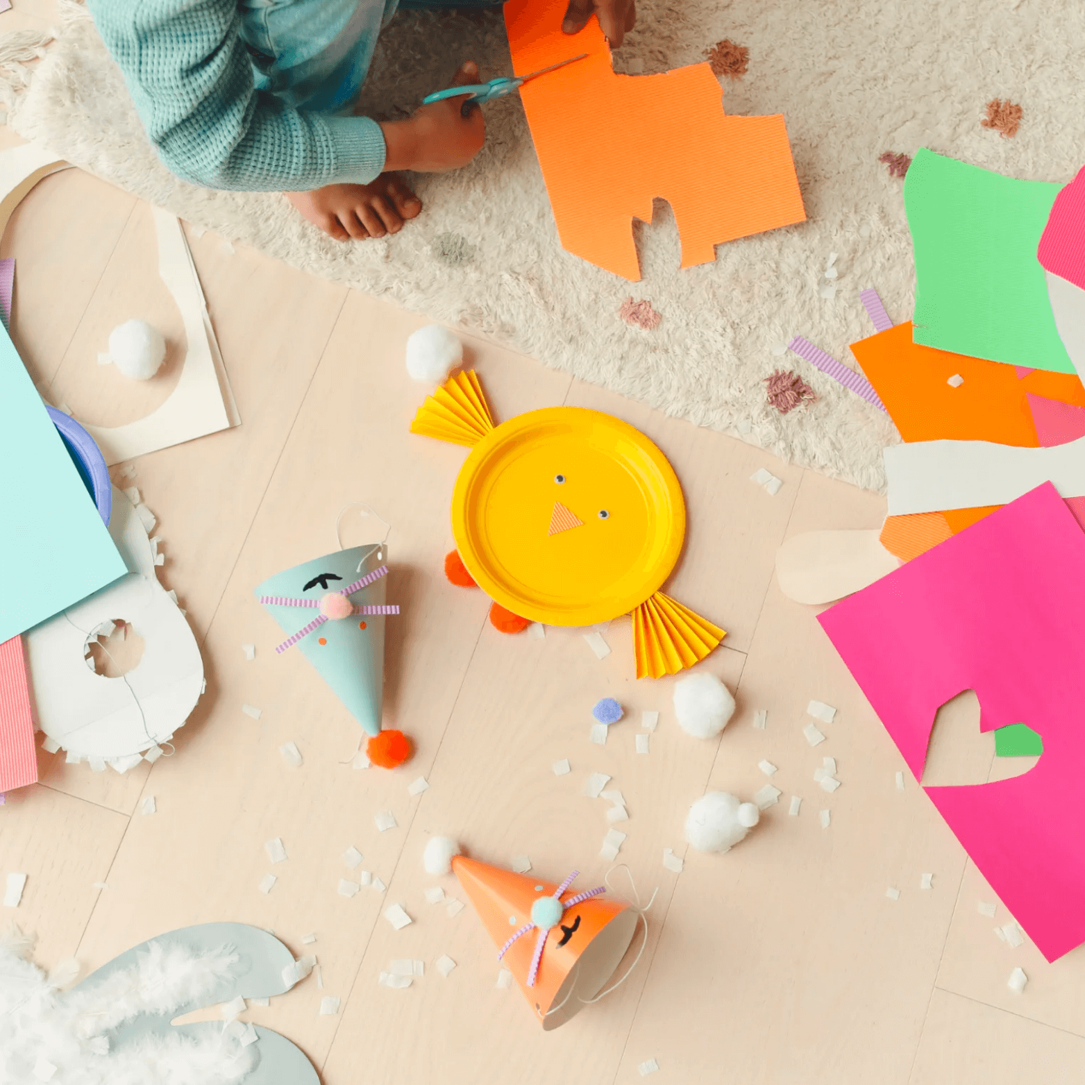 6 canales de YouTube de manualidades para hacer con niños (y qué materiales necesitas)